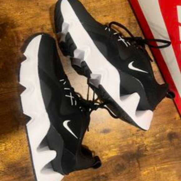 Nike RYZ 365 Woman's - Picture 5 of 6